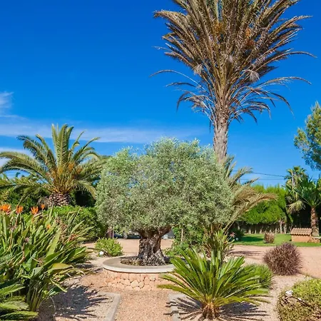 Holiday home Refugio Spacious Pool Bbq Office *