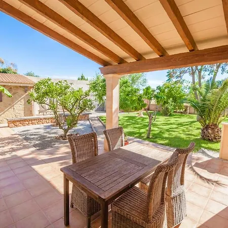 Holiday home Refugio Spacious Pool Bbq Office